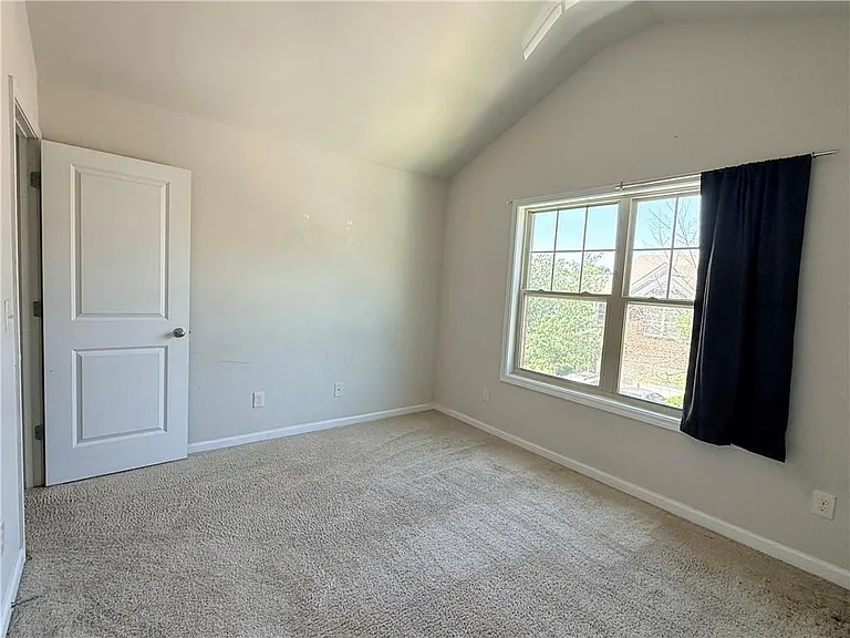 1033 Haley Woods Ln — Photo 26