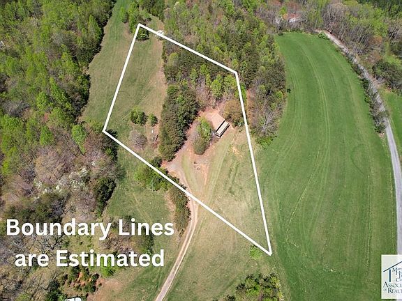 2nd image of 165 Willard Creek Ln