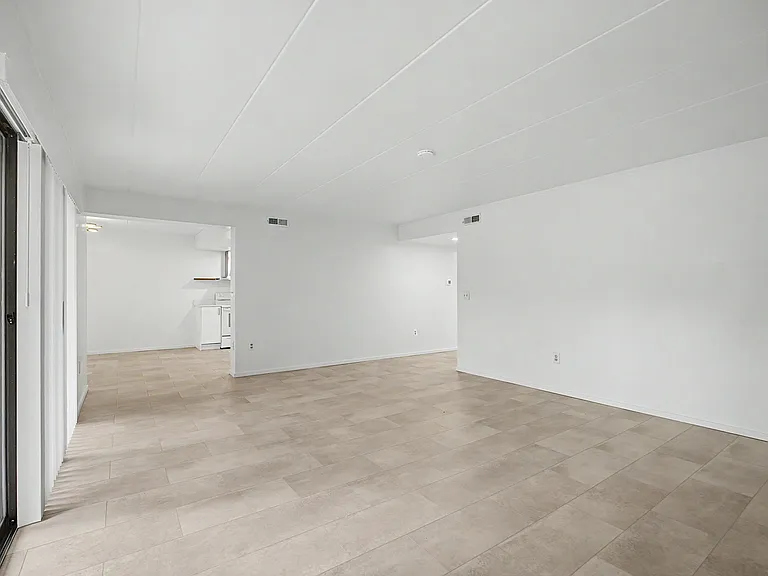 1610 Thunderbird Ln #63 — Photo 10