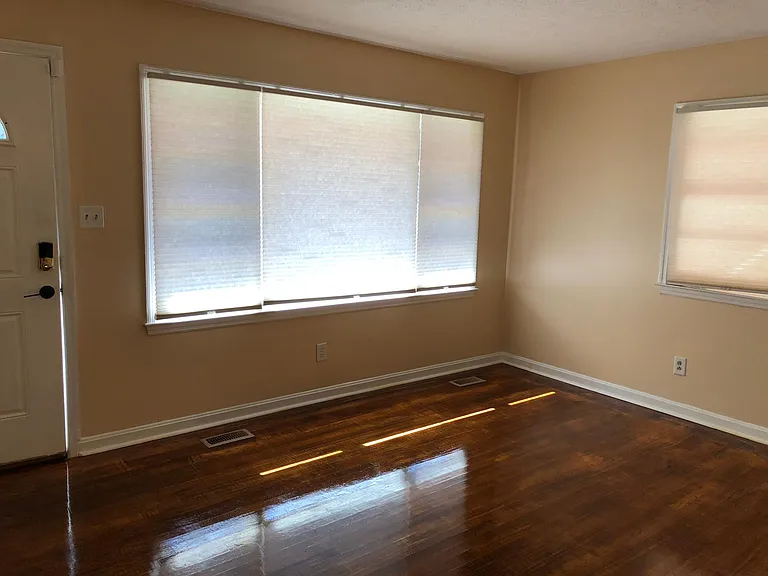 1846 Colony Dr — Photo 24