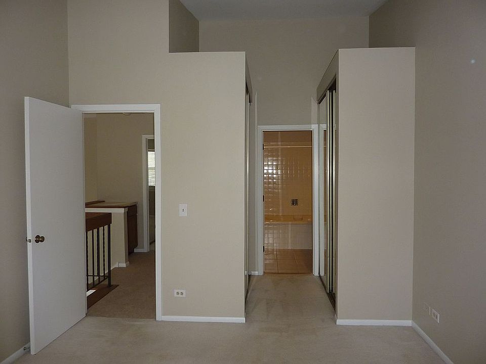 1st image of 709 Sturnbridge Ln