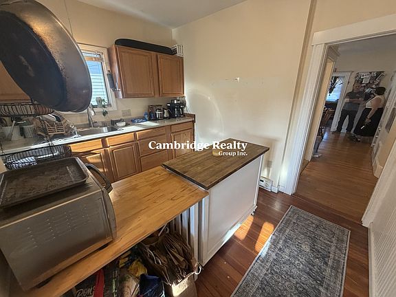5th image of 127 Hillsdale Rd #2T