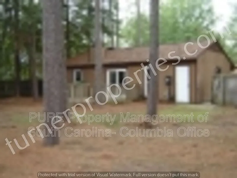 3 bed, 2.0 bath, 1304 sqft, $1,595 — Photo 3
