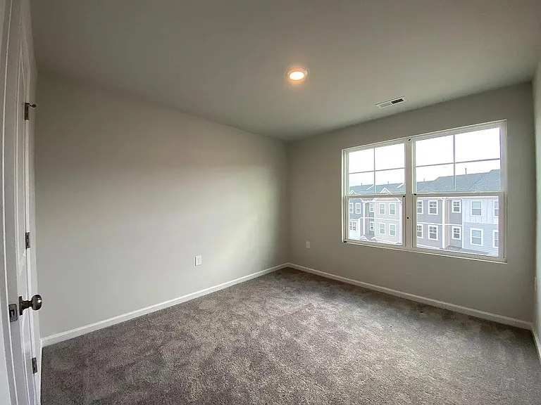 729 Gimari Dr — Photo 17