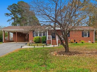 118 Cypress Dr, Inman, SC 29349