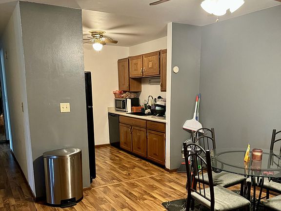3rd image of 6051 W Port Ave