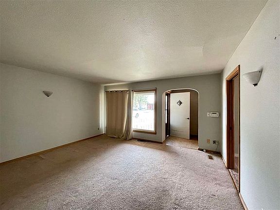 2nd image of 1116 Highland St