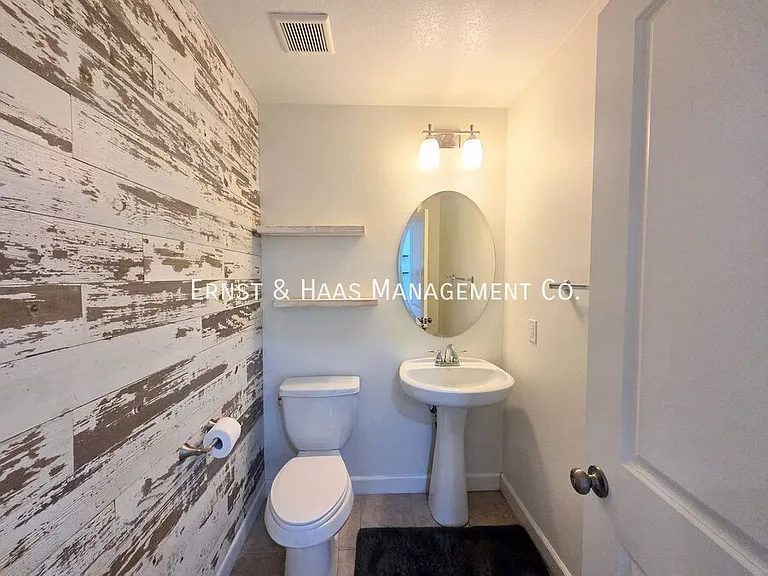 3003 N Pacific Coast Hwy — Photo 16