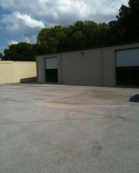 1st image of 3011 Governors Dr SW