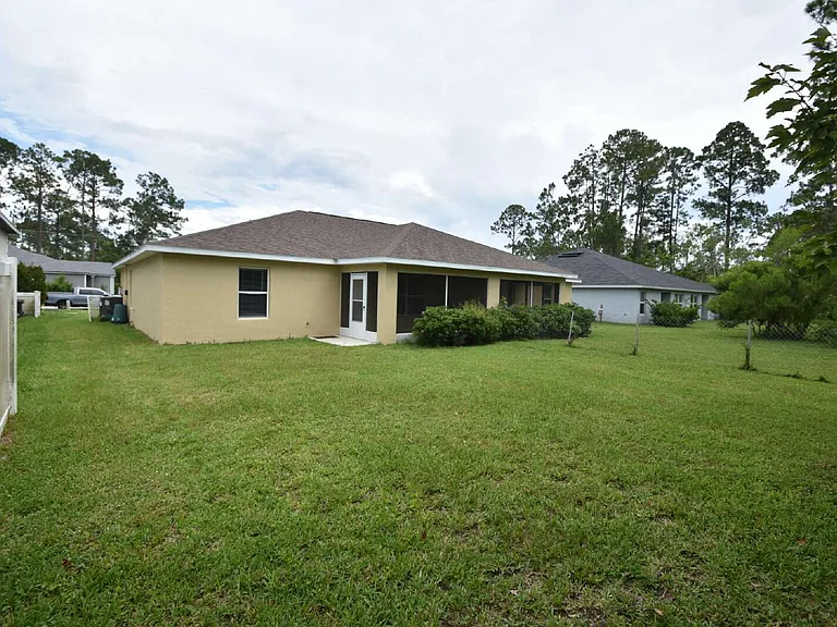 7 Ryarbor Dr #B — Photo 2