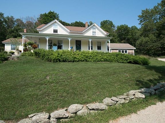 4th image of 233 Pratt Rd