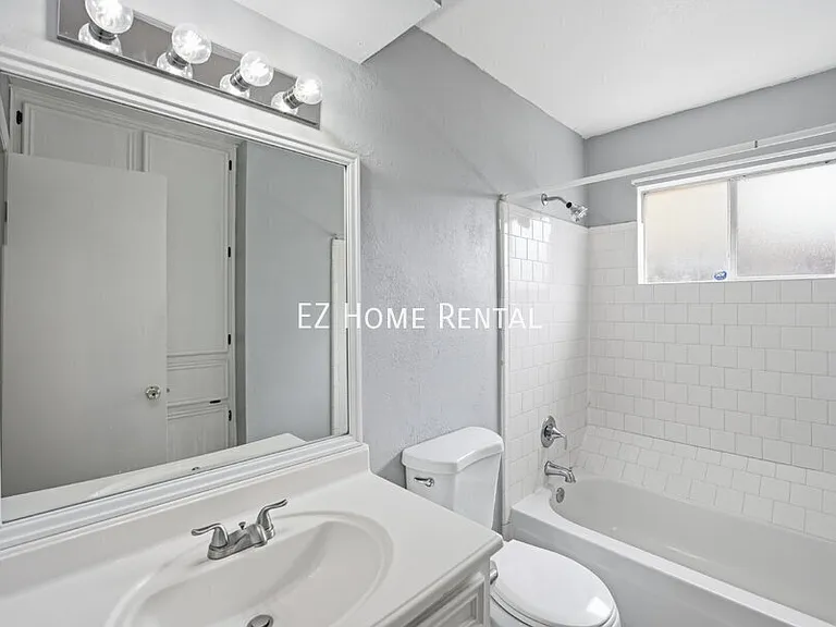 2907 W Greens Rd — Photo 19