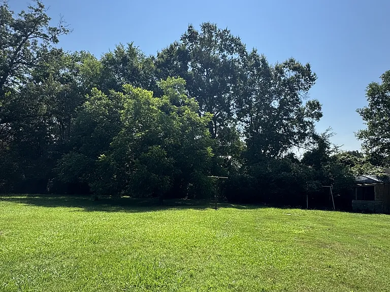 1468 Hilltop St — Photo 3