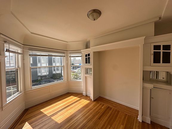 2nd image of 410-412 15th Avenue Geary Blvd #5059-0006