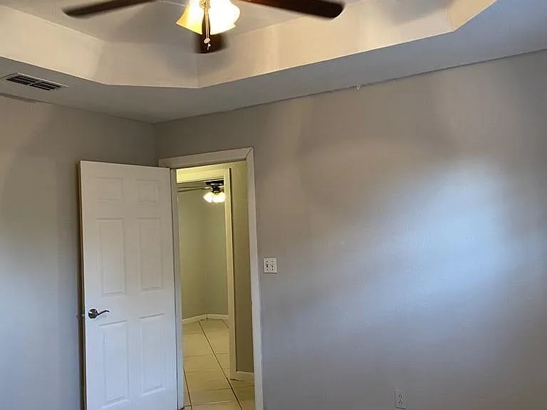 1910 Wyoming Dr — Photo 12