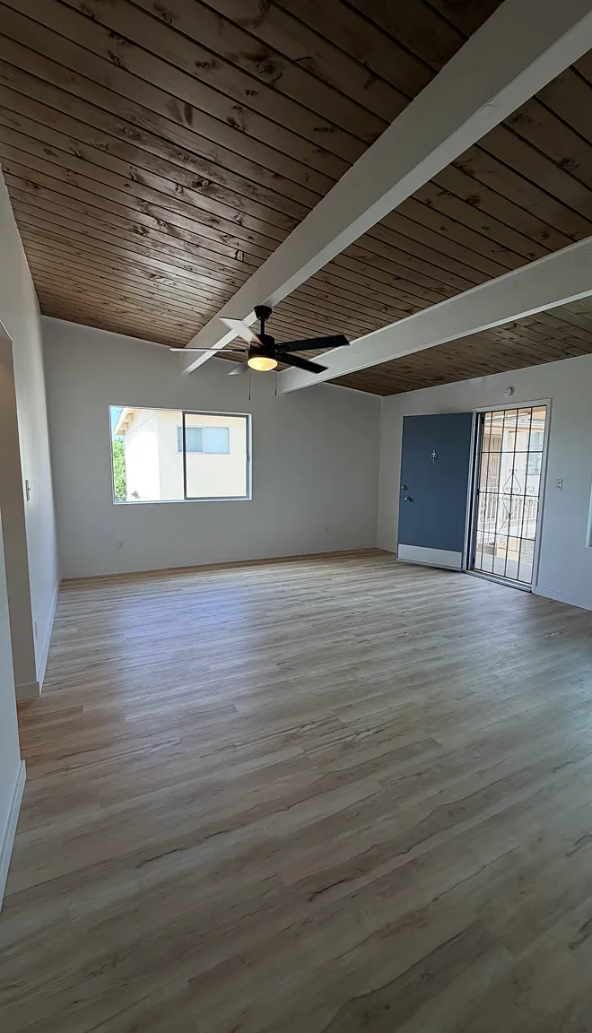 1 bed, 500 sqft, $2,400 — Photo 2
