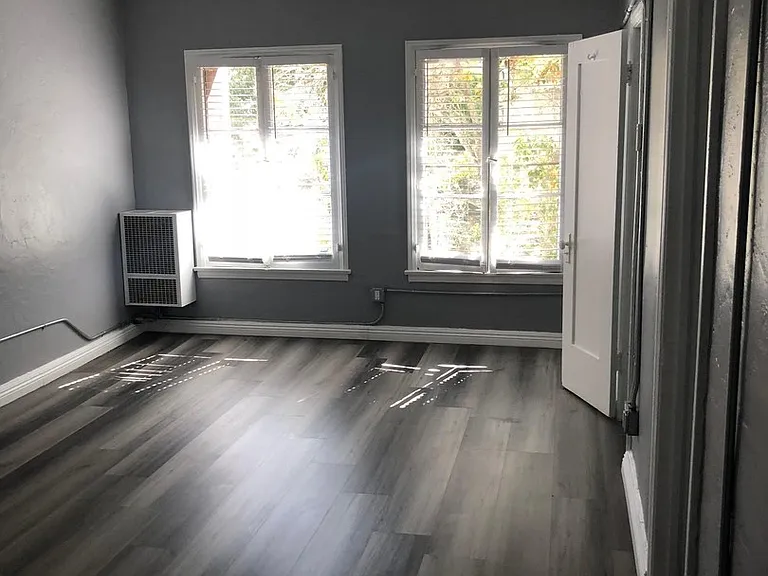 Valdamour Apartments — Photo 25