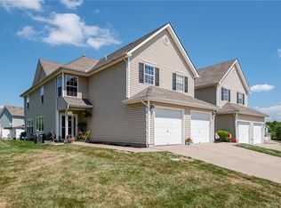 8017 N Elmwood Ave, Kansas City, MO 64119