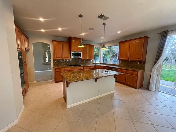 5th image of 1236 Mercedes Dr