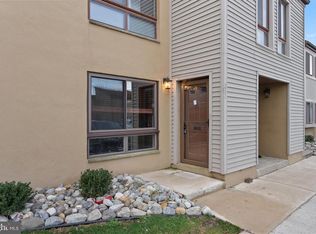 211 James Ct, Marlton, NJ 08053