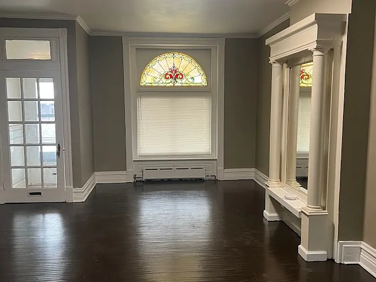 151 W Windsor St — Photo 3