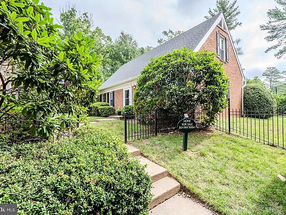 2nd image of 9705 Pleasant Gate Ln