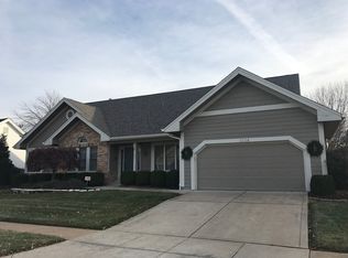 1824 Denton Ridge Ct, Chesterfield, MO 63017