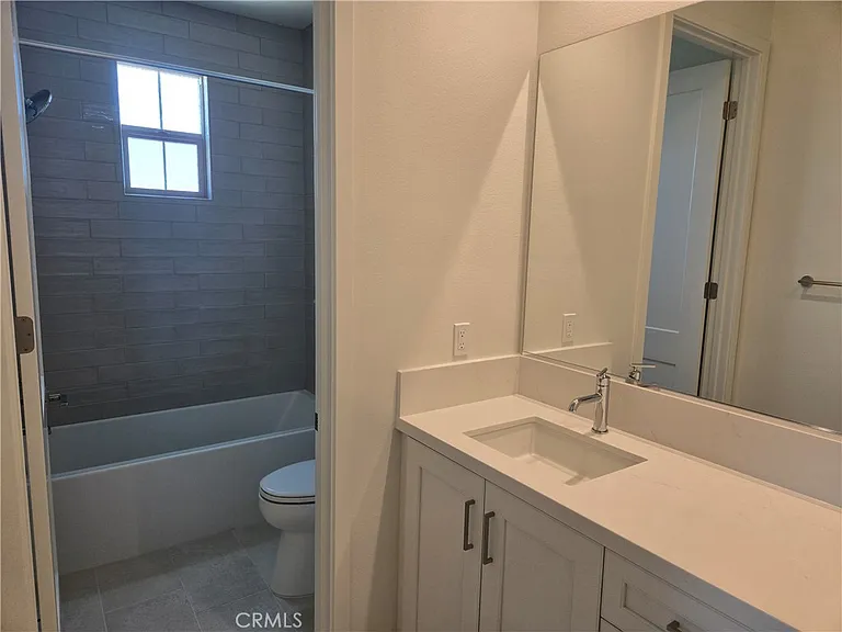 211 Maricopa — Photo 19