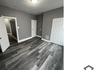 2004 S Simpson St #2004, Philadelphia, PA 19142