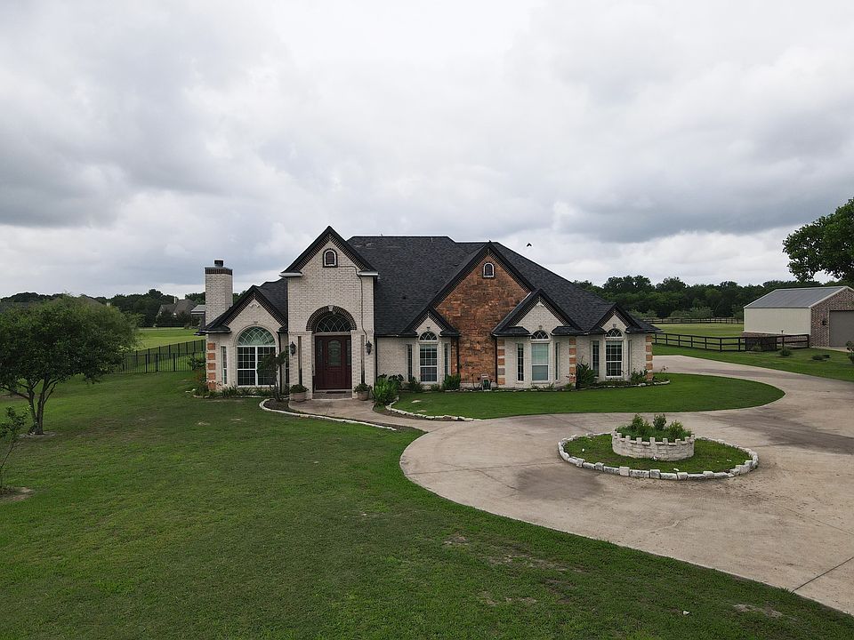 1st image of 624 Horseshoe Bnd