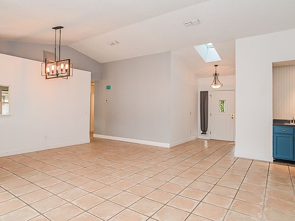 5th image of 1728 Indian Springs Dr