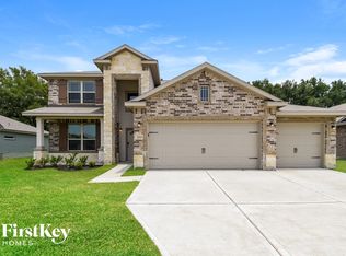 309 Lakeway Cir, Anahuac, TX 77514