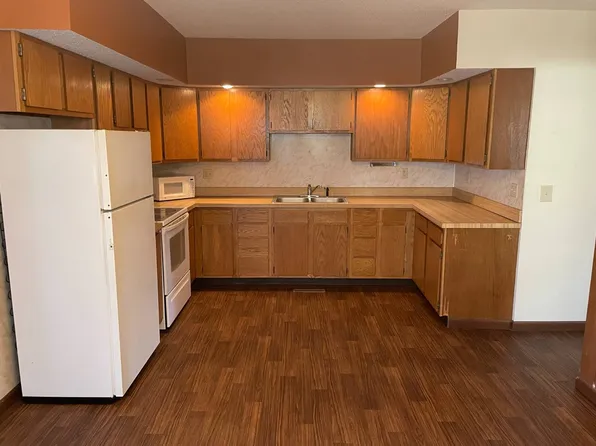 226 E 6th St, Concordia, KS 66901