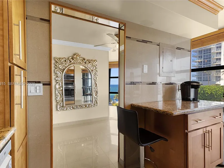 6423 Collins Ave #703 — Photo 22