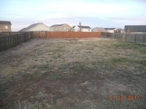 5th image of 2113 E Village Dr