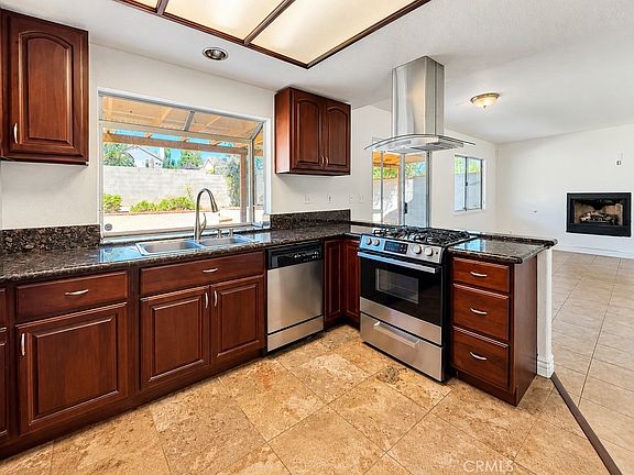 5th image of 1520 Turquoise Dr