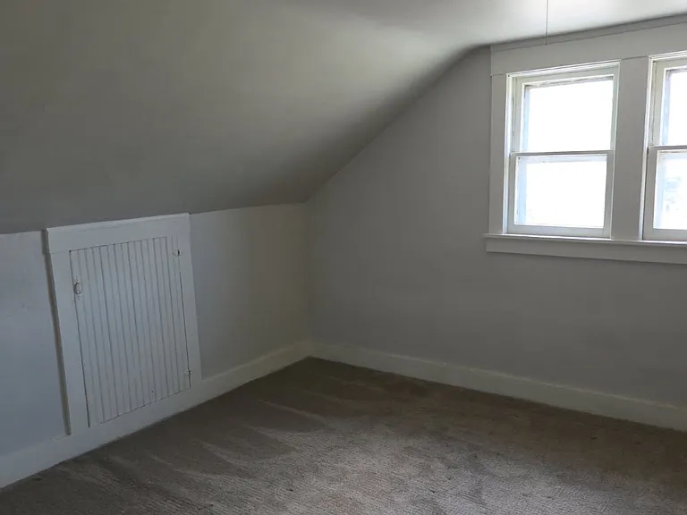 27 Bernice St — Photo 11
