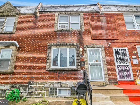 3rd image of 626 E Raymond St