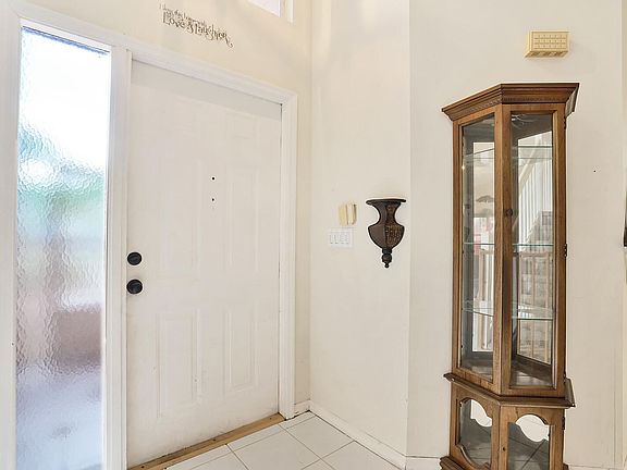 Home For Sale In LAKE POINTE