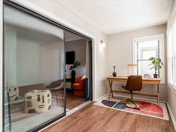 Private Sunroom Makes The Perfect Flex Space