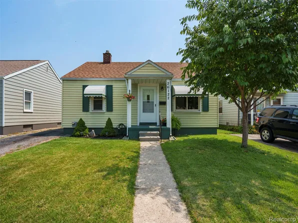 26122 Barrington St, Madison Heights, MI 48071