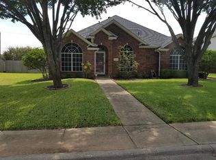 516 Buffalo Creek Dr, Desoto, TX 75115