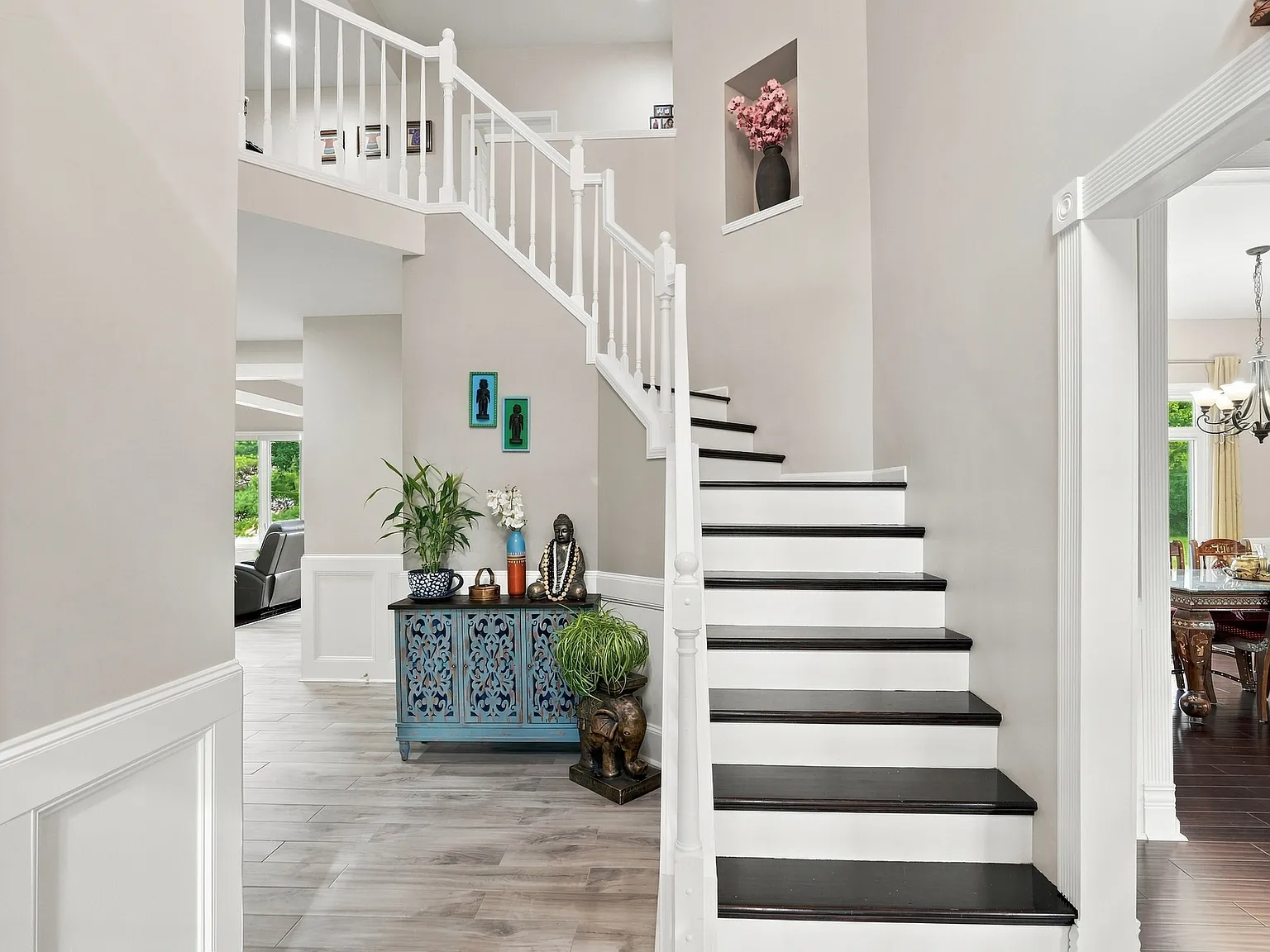 4 bed, 4.5 bath, 4673 sqft, $4,000 — Photo 4
