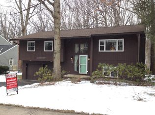 677 Berkshire Dr, State College, PA