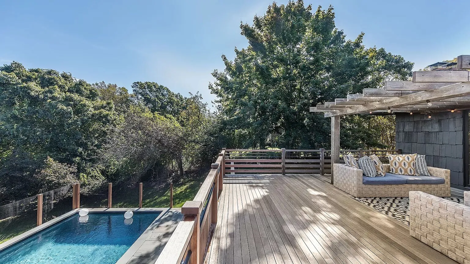 Spacious Montauk Home with Private Pool, Eclectic Design — Photo 1