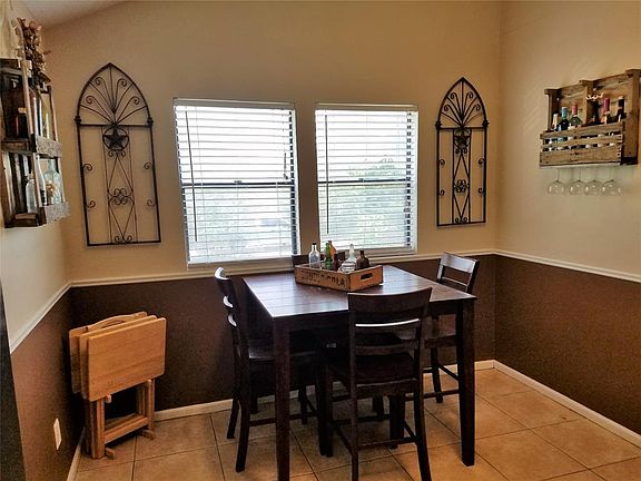 5th image of 1216 S Country Club Dr