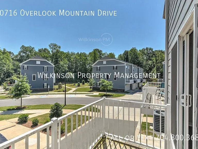 10716 Overlook Mountain Dr — Photo 32