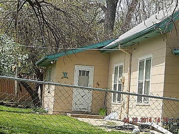 2nd image of 406 Bellaire Ave