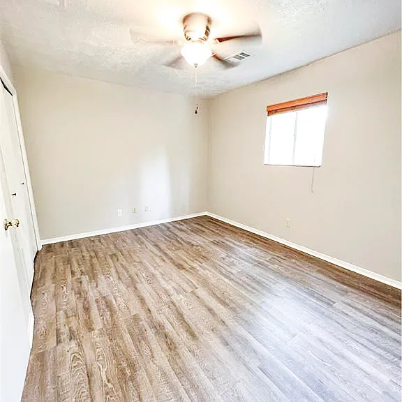 3802 College Main St #6 — Photo 10