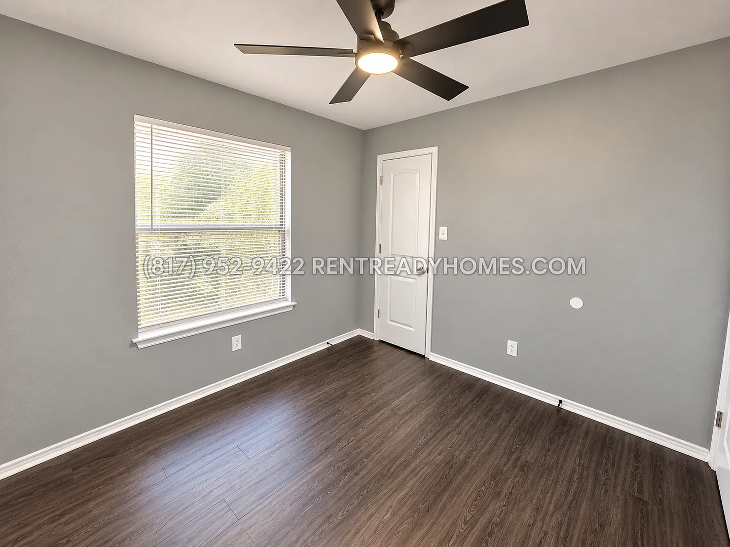 1056 Colony St — Photo 4
